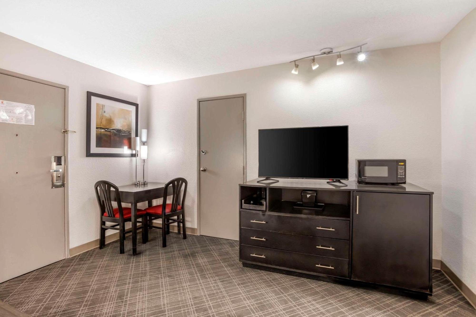 Comfort Suites Nashville Airport - Bna Extérieur photo